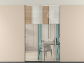 Алюминевая перегородка vntp2_2 Алюминий бежево-серый Четыре стекла. Цвет Алюминий бежево-серый. Материал Алюминий в эмали. Коллекция Перегородка Mosaic внутри проёма скрытое крепление в потолок 2 створки. Картинка.